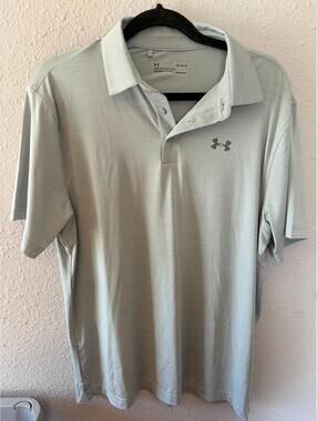Men's Under Armour Heatgear light grey polo size L loose fit